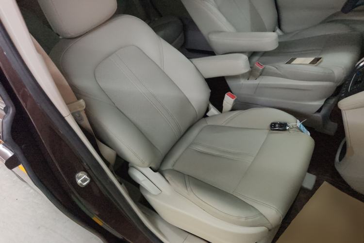 Used Buick GL8 2017 ES 28T Comfort Model China V Standard
