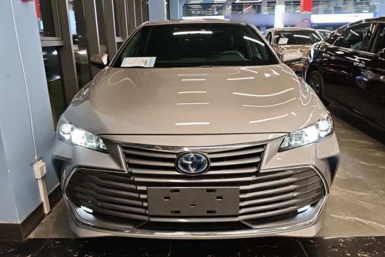 Used Toyota Avalon 2019 Dual-Engine 2.5L Luxury Edition China VI Standard
