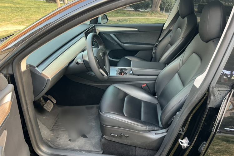 Used Tesla Model Y 2021 Standard Range Rear-Wheel Drive Version
