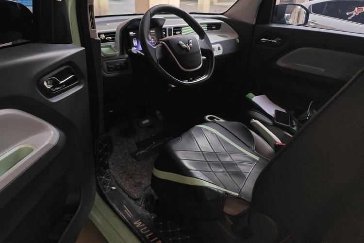 Used Wuling Hongguang MINIEV 2021 Macaron Fashion Edition Lithium-Ion Battery
