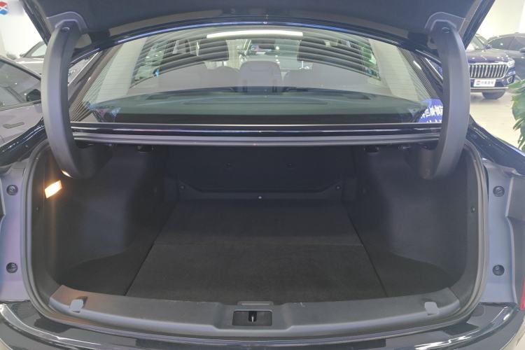 Used Hongqi E-QM5 2024 610 km PLUS
