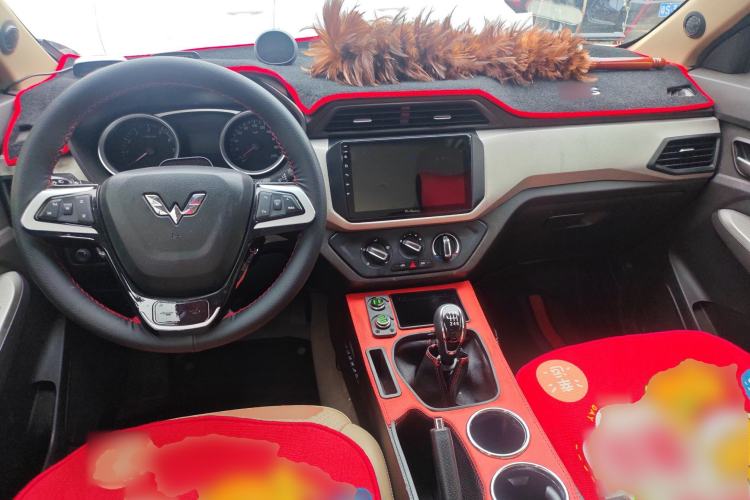 Used Wuling Hongguang 2019 1.5L S Comfort Edition China VI LAR
