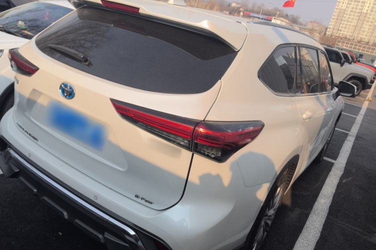 Used Toyota Highlander 2022 Dual-Engine 2.5L Four-Wheel Drive Prestige Version 7 Seats