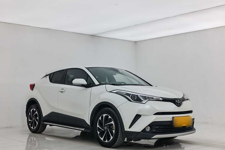 Used Toyota IZOA 2018 2.0L Yichi Version China VI Standard
