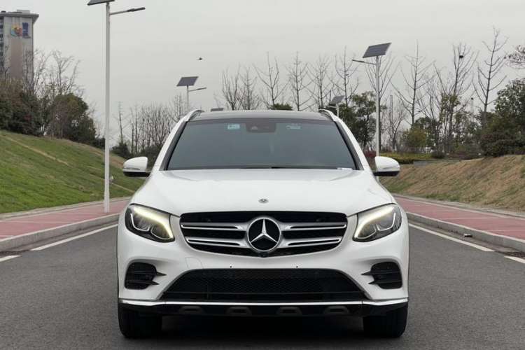 Used Mercedes-Benz GLC 2019 Facelift GLC 260 L 4MATIC Luxury Model

