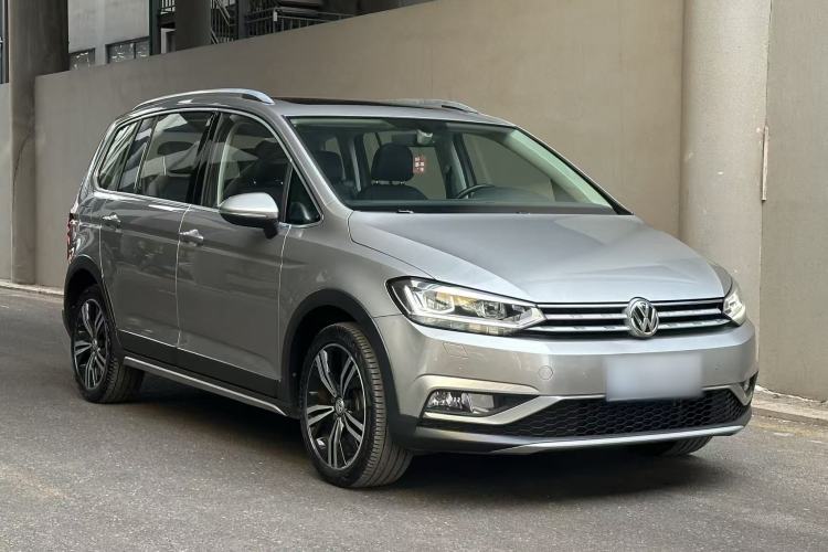 Used Volkswagen Touran 2018 Volkswagen Touran L 280TSI DSG Boundary Edition 7 Seats China V Emission Standard