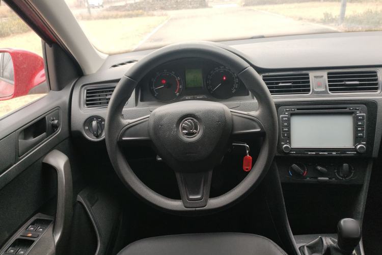 Used Skoda Rapid Spaceback 2014 1.6L Manual Enjoyment Edition
