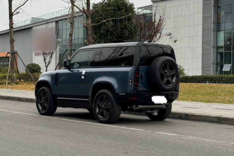 Used Land Rover Defender 2022 90 2.0T P300 X-DYNAMIC HSE
