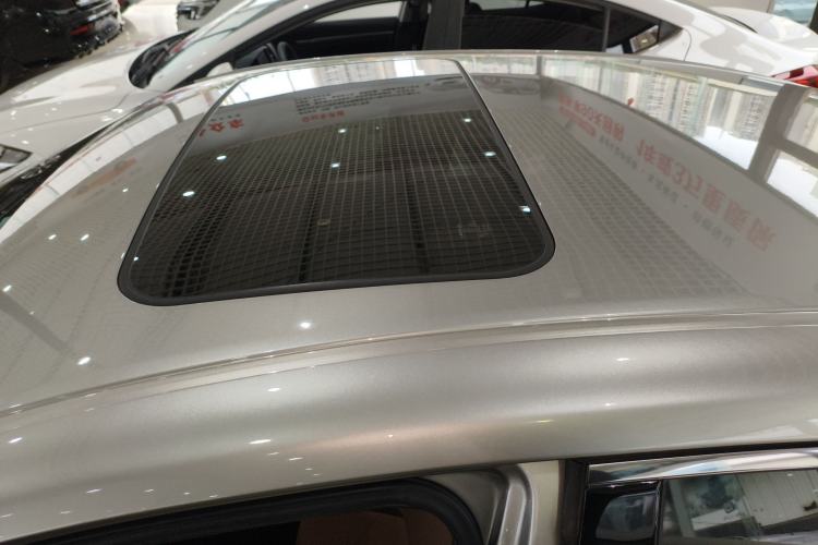 Used Lexus ES 2020 300h Deluxe Edition
