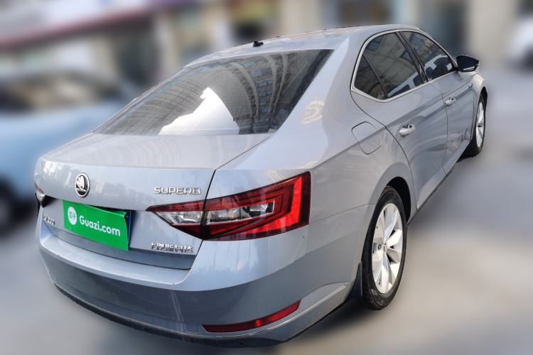 Used Skoda Superb 2016 TSI330 DSG Innovation Edition
