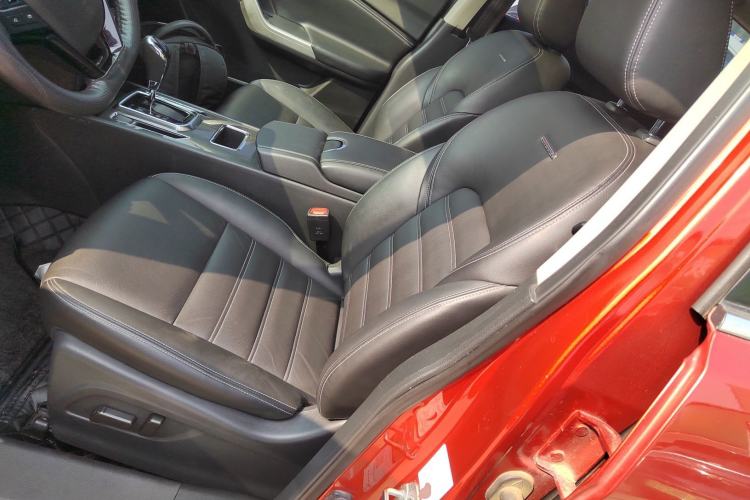 Used Venucia T90 2017 2.0L CVT Smart Edition
