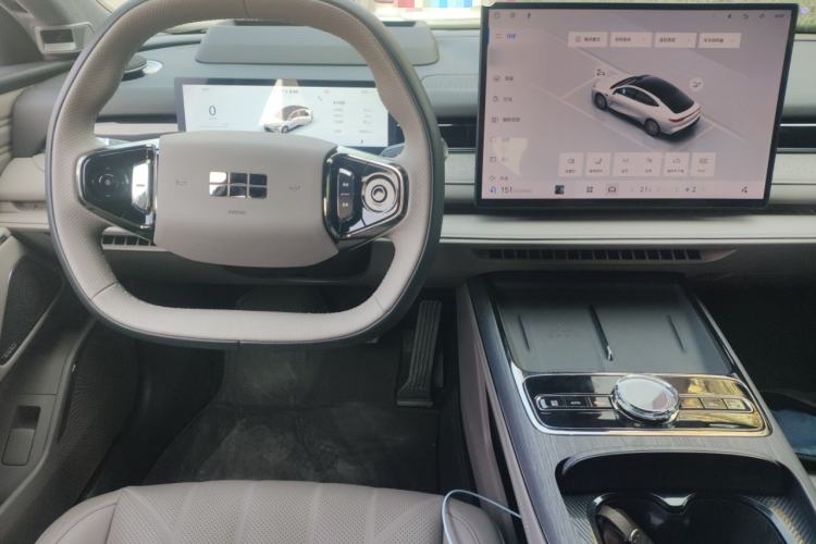 Used  Galaxy 8 2025 130km EM-P Starship Edition
