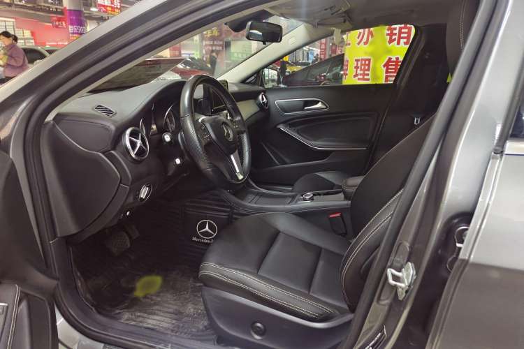 Used Mercedes-Benz GLA 2016 GLA 200 Fashion Model
