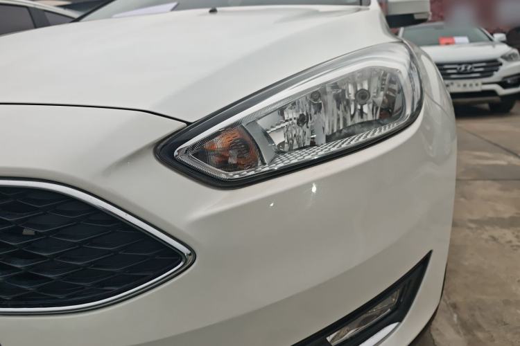 Used Ford Focus 2017 Hatchback 1.6L Automatic Fashion Edition Smart Drive Version