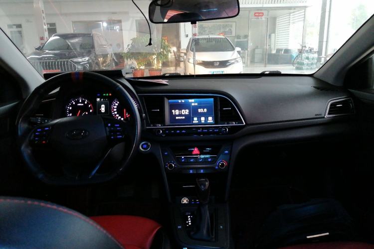 Used Hyundai Elantra 2018 1.4T Dual-Clutch Xuan Dong · Dynamic Edition
