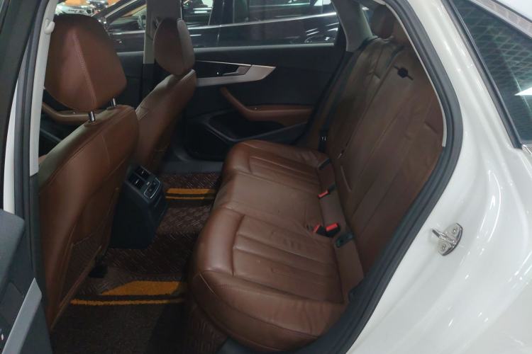 Used Audi A4L 2018 30th Anniversary Edition 40 TFSI Fashion Model
