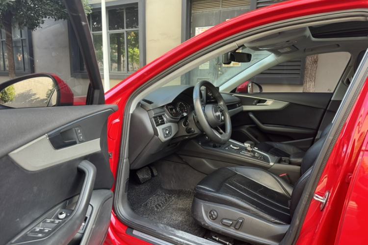 Used Audi A4L 2018 30th Anniversary Edition 40 TFSI Trendy Model
