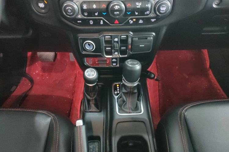 Used  Wrangler 2021 2.0T Robin Hood Four-Door Edition
