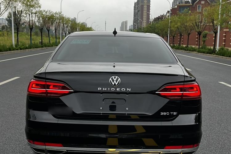 Used Volkswagen Phideon 2021 380TSI Prestige Edition
