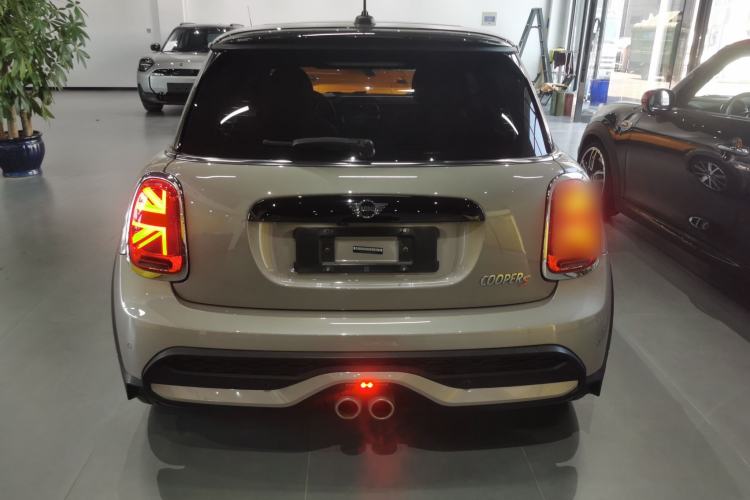 Used  MINI 2022 2.0T COOPER S Classic Edition
