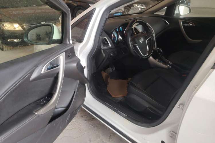 Used Buick GT 2014 XT 1.6L Automatic Fashion Edition
