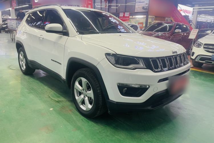 Used  Compass 2019 220T Automatic Family Edition
