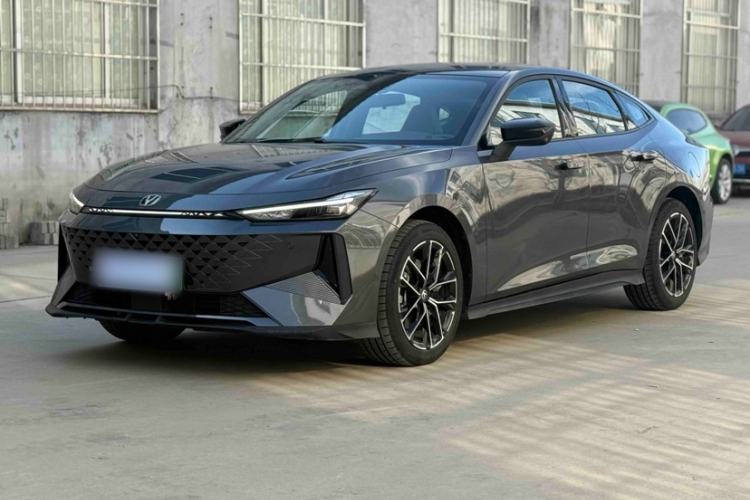 Used Changan UNI-V iDD 2024 Blue Whale Smart Electric iDD 136km Luxury Model