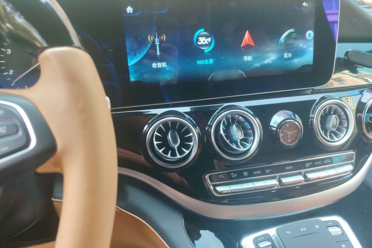 Used Mercedes-Benz Vito 2023 2.0T Elite Version 7 Seats