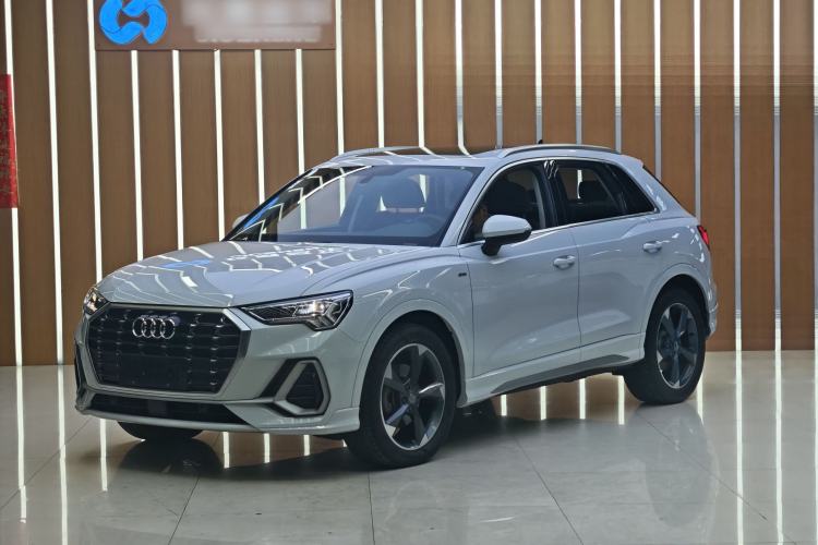 Used Audi Q3 2019 40 TFSI Fashion Dynamic Model
