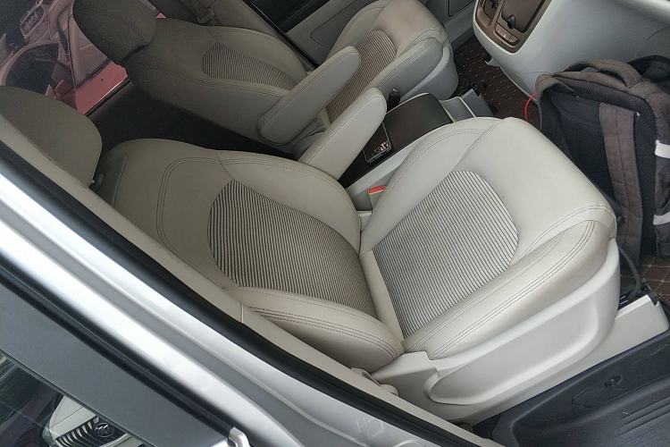 Used SAIC MAXUS G10 2016 2.0T Automatic Elite Edition
