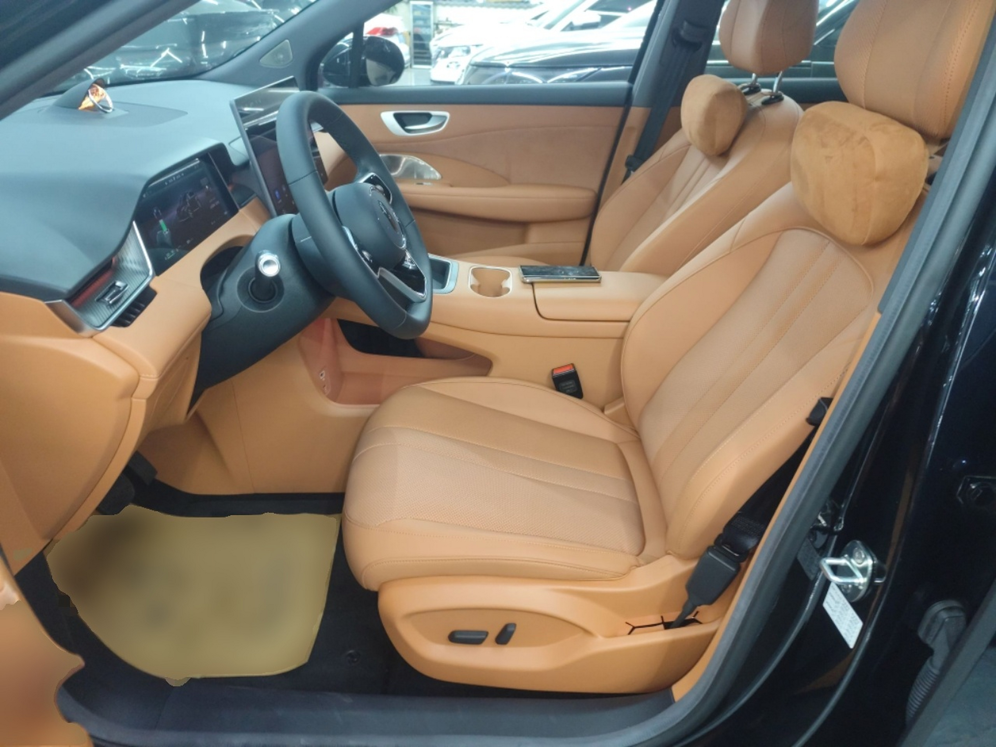 Переднее сиденье в автомобиле