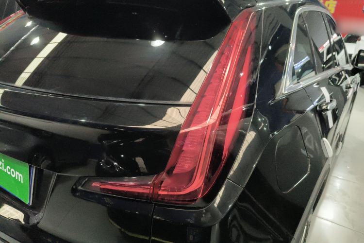 Used Cadillac XT4 2020 28T Two-Wheel-Drive Leading Version