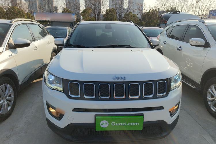 Used  Compass 2017 200T Automatic Family Edition
