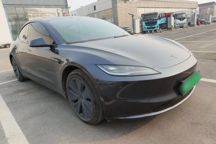 Used Tesla Model 3 2023 Rear-Wheel-Drive Version
