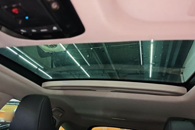 Used Toyota Venza 2023 2.0L CVT Two-Wheel Drive Luxury Edition
