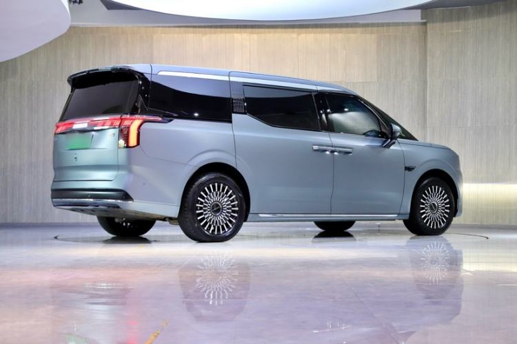 Used Zeekr 009 2024 Six-Seat Executive Version 4WD 108 kWh