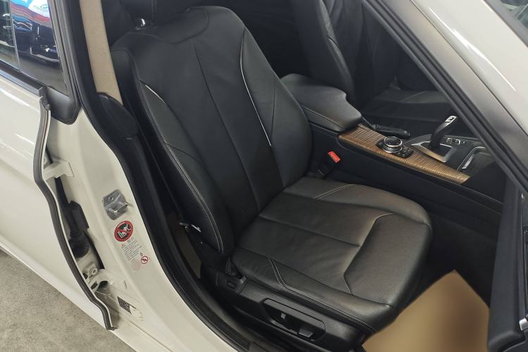 Used BMW 3 Series GT 2013 320i Sport Design Package
