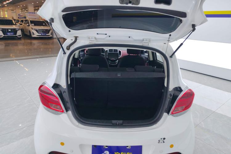 Used Changan Benni 2015 1.4L IMT Sunroof Version China IV Standard
