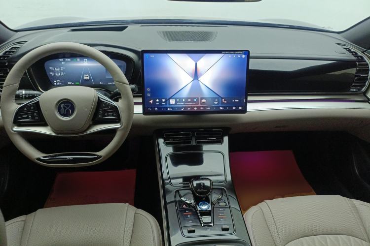 Used BYD Han 2025 DM-i 125KM Prestige Model
