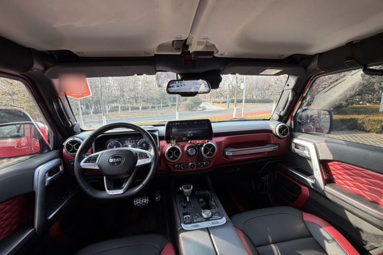 Used BAIC Off-Road BJ40 2019 2.3T Automatic Four-Wheel Drive Urban Hunter Edition Flagship Model China VI Emission Standard
