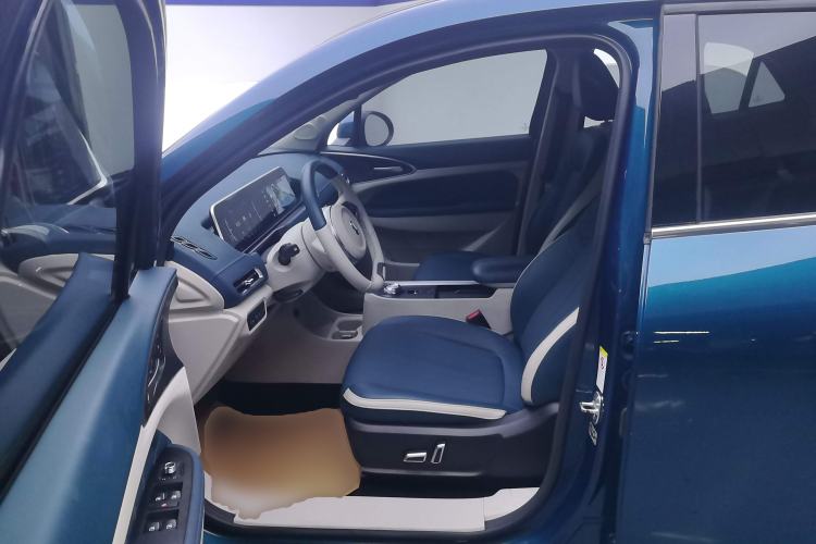 Used ORA Good Cat 2022 Morandi Edition 400km Standard Range Luxury Version Lithium-Ion Battery