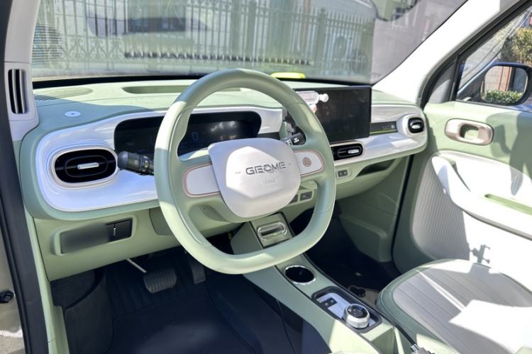 Used  Panda 2025 210km Panda Rider
