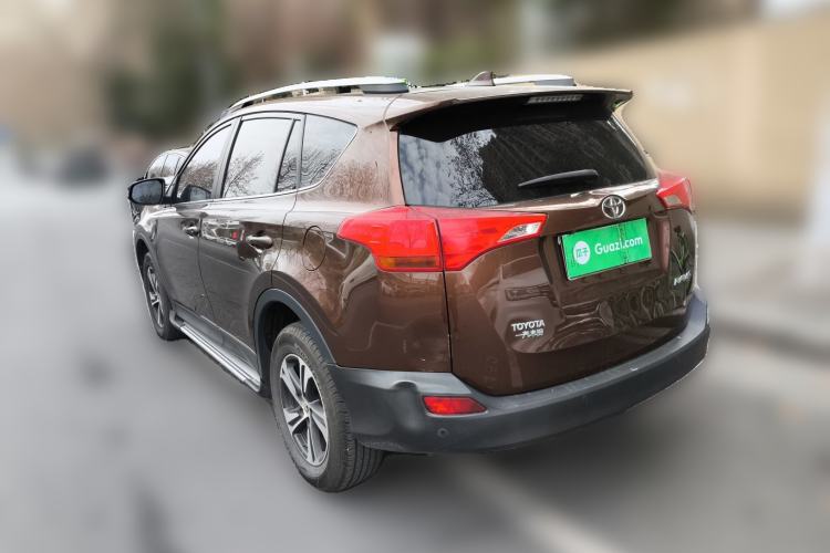 Used Toyota RAV4 2015 2.0L CVT Two-Wheel Drive Fashion Edition