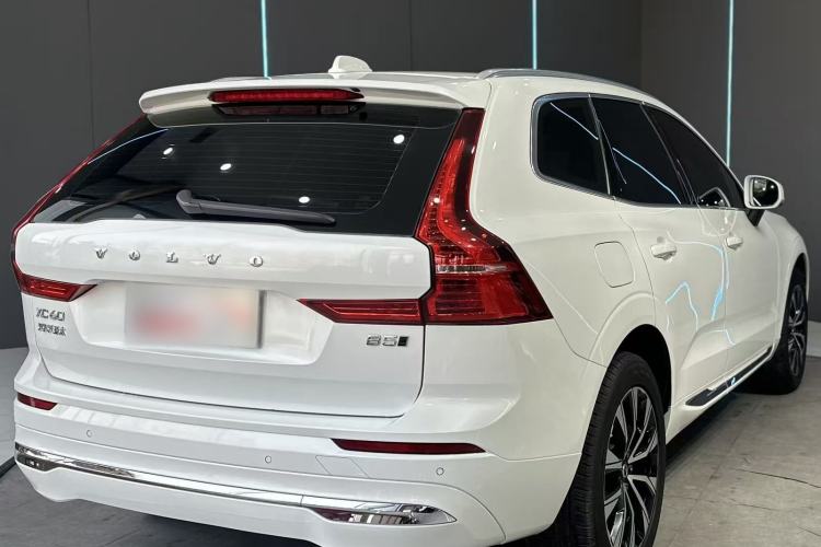 Used Volvo XC60 2023 B5 4x4 Smart Luxury Edition