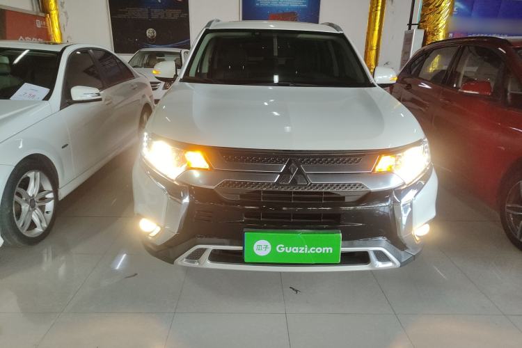 Used Mitsubishi Outlander 2020 2.0L Two-Wheel Drive Enjoyment Version 5 Seats