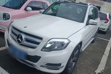 Used Mercedes-Benz GLK-Class 2013 GLK 300 4MATIC Dynamic Sunroof Model
