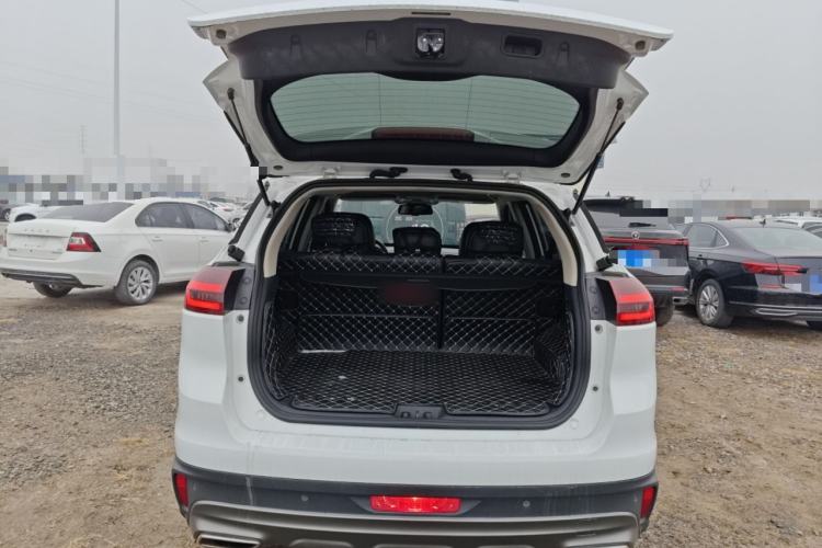 Used Geely Auto Emgrand X7 Sport 2018 1.8TD Automatic Two-Wheel Drive Smart 4G Connected Version
