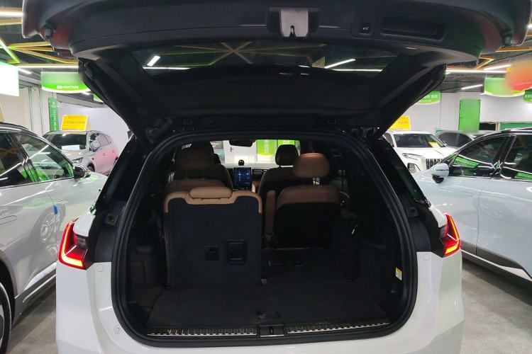 Used Nio ES8 2020 415 km Range 6-Seater Version
