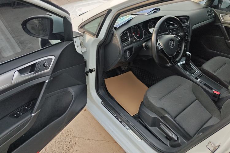 Used Volkswagen Golf 2018 230TSI Automatic Comfort Model