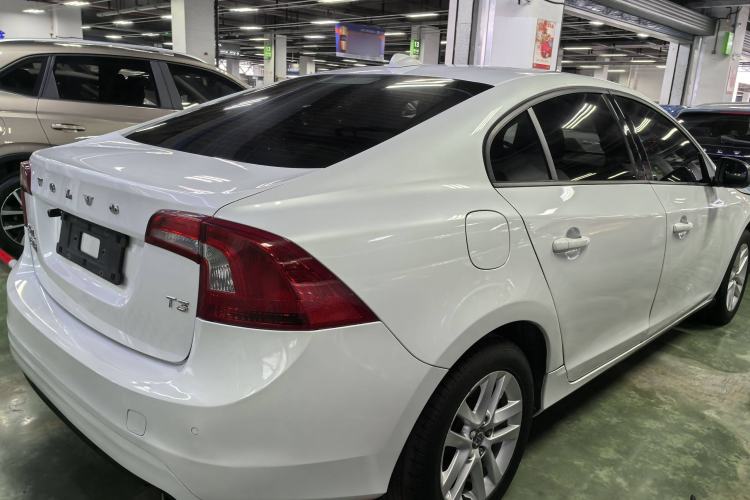 Used Volvo S60 2016 S60L T3 Smart Drive Edition
